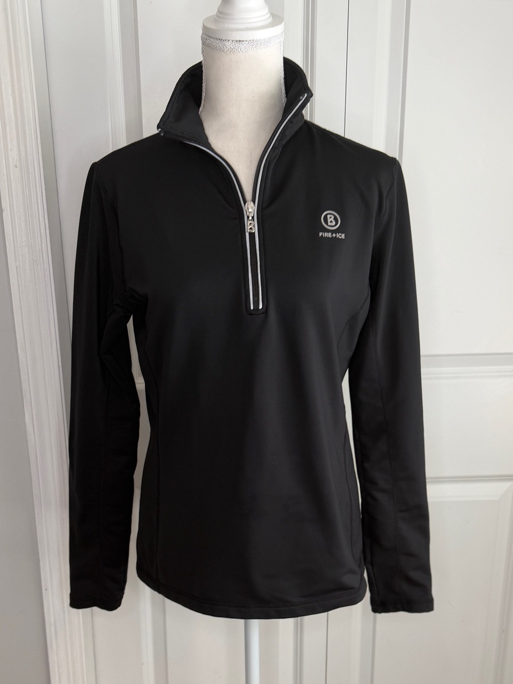 Bogner Fire + Ice Women’s Black Alexia First Layer Quarter Zip Top Large Fleece